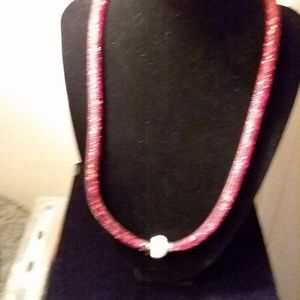 RED MESH NECKLACE